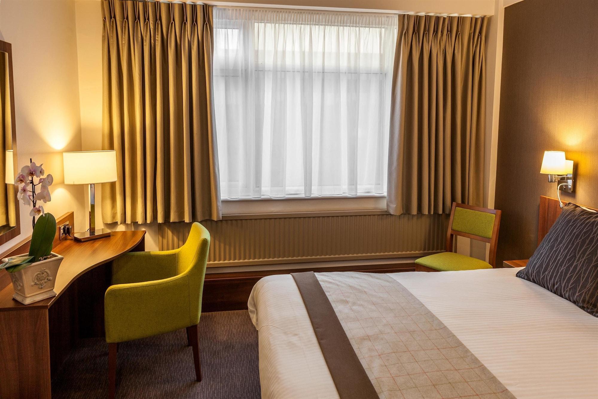 Cresta Court Hotel Олтрингем Екстер'єр фото