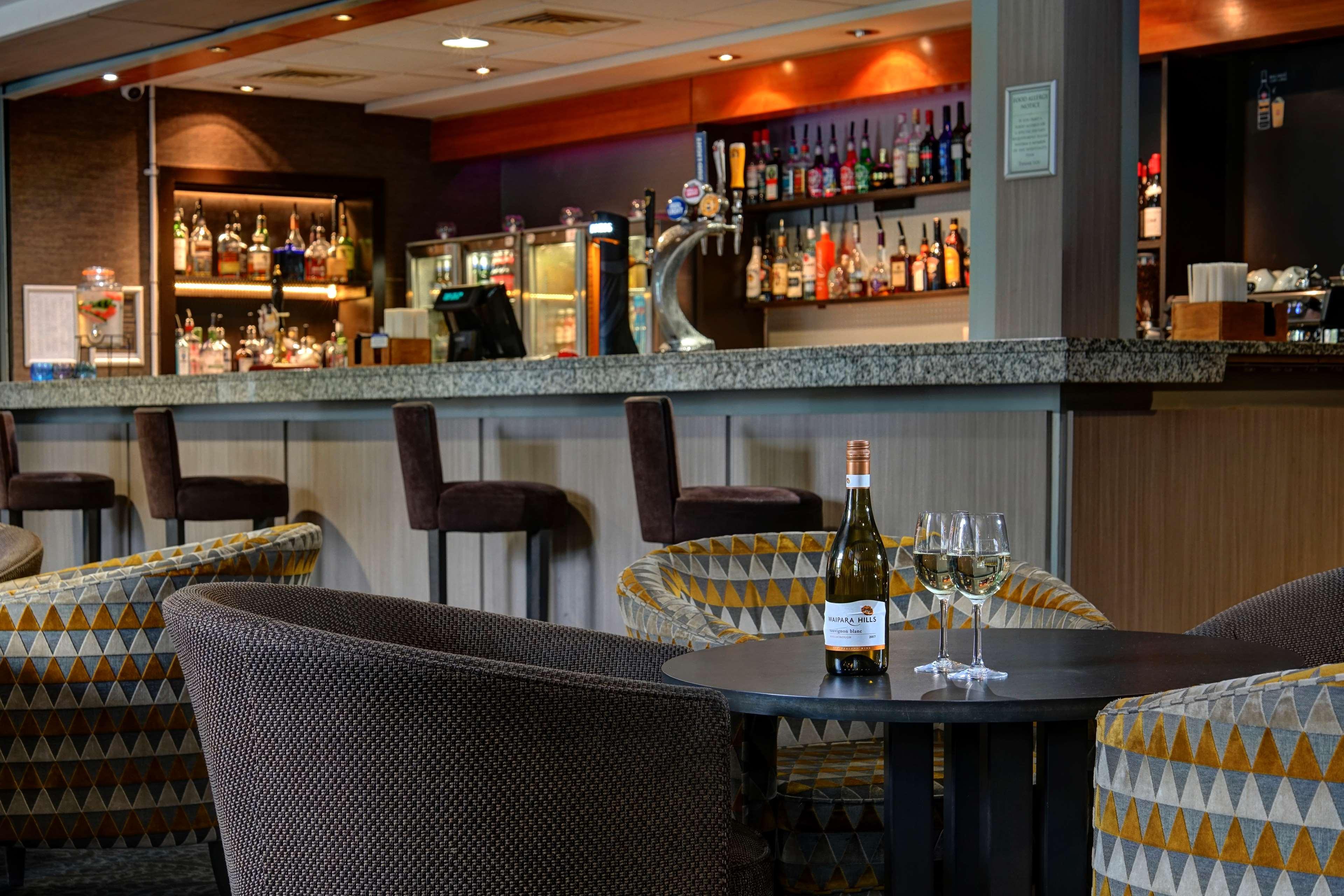 Cresta Court Hotel Олтрингем Екстер'єр фото