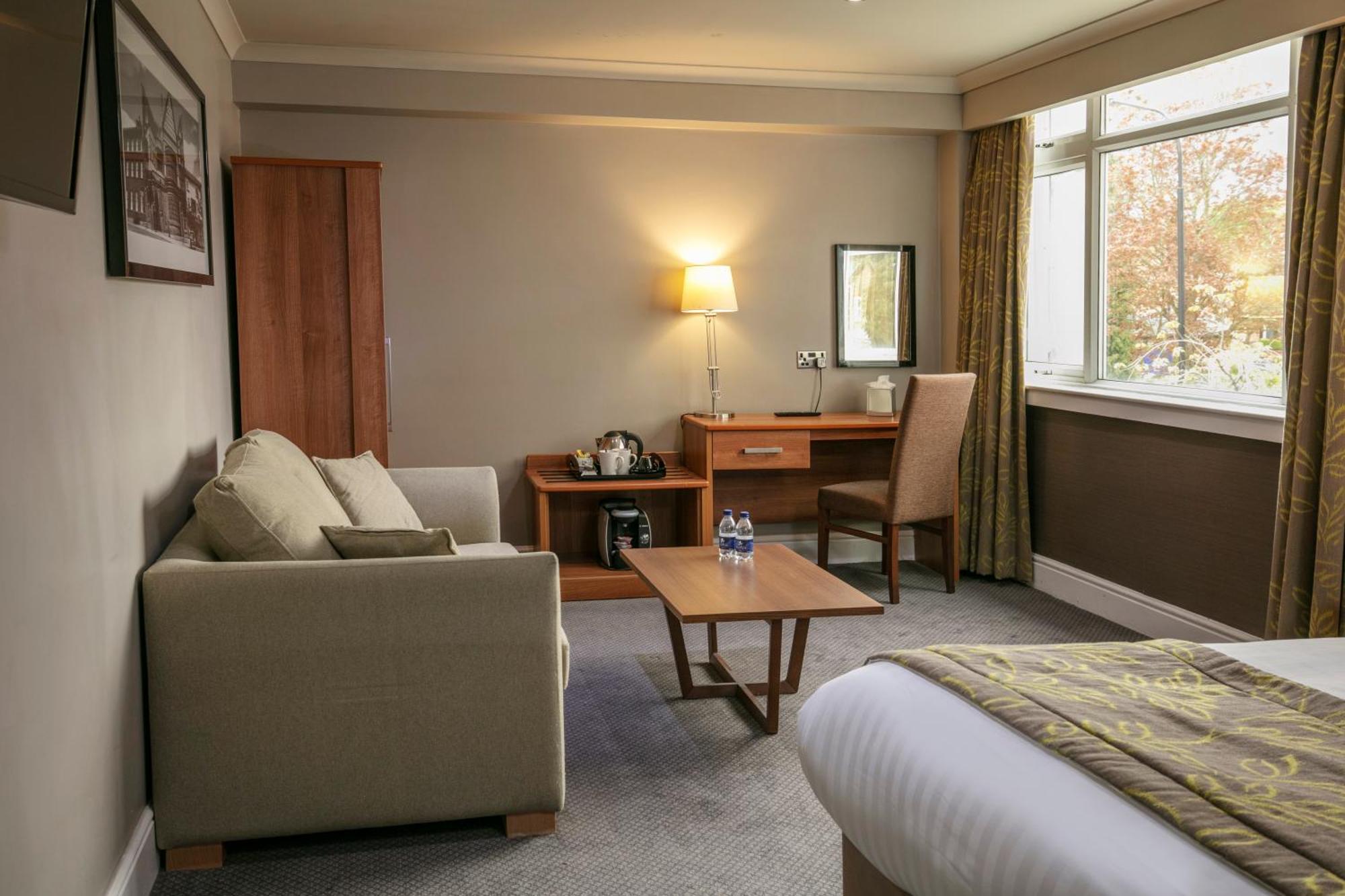 Cresta Court Hotel Олтрингем Екстер'єр фото