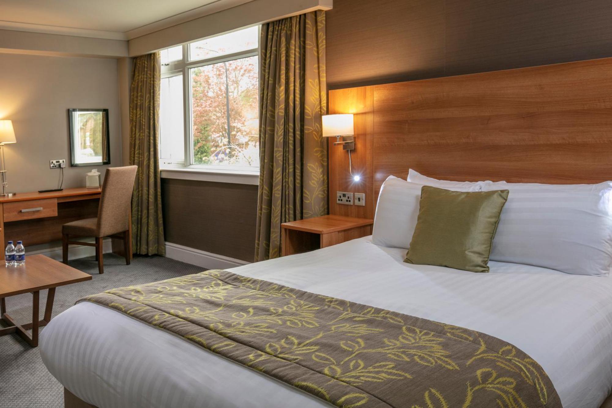 Cresta Court Hotel Олтрингем Екстер'єр фото