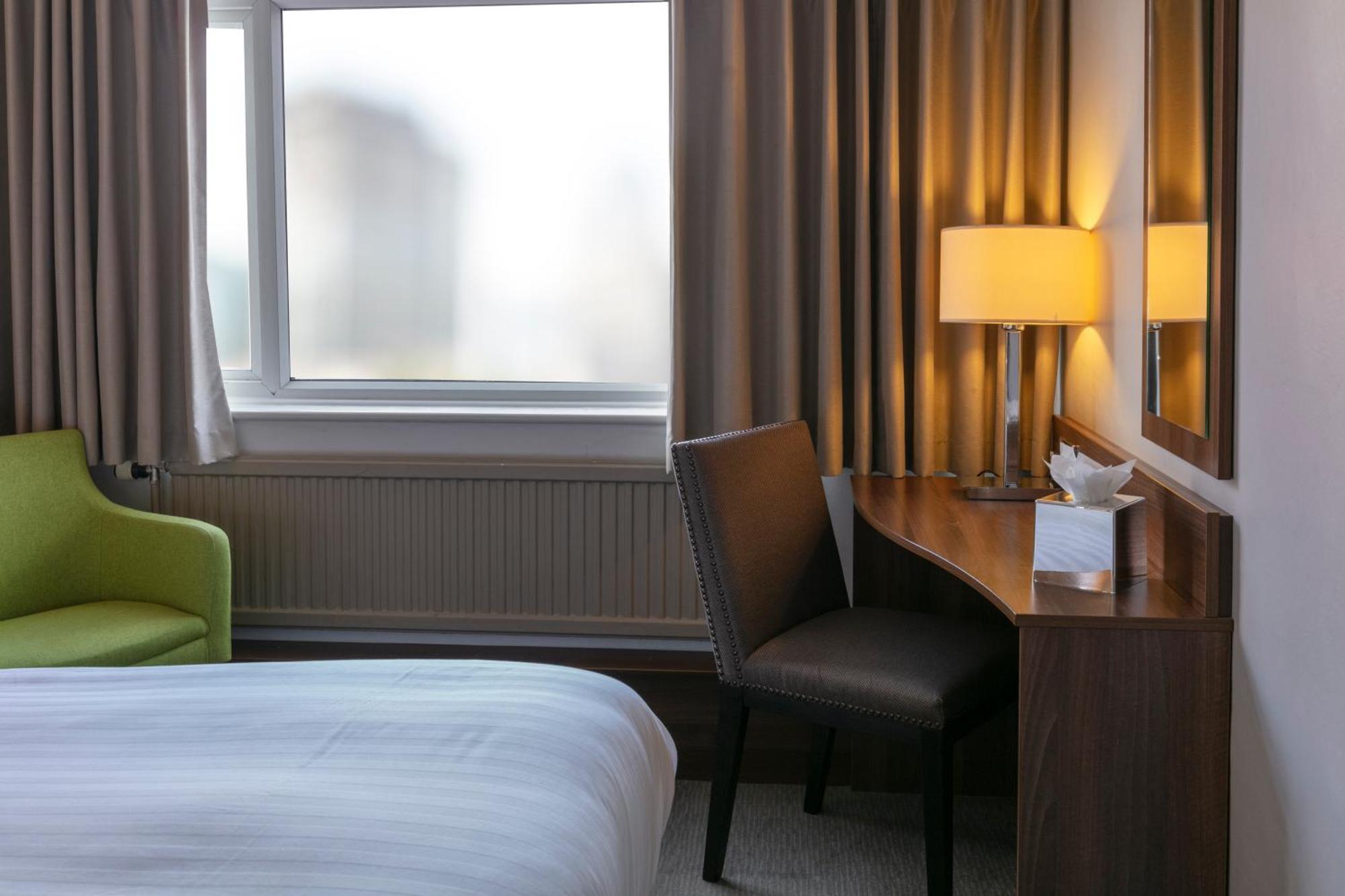 Cresta Court Hotel Олтрингем Екстер'єр фото